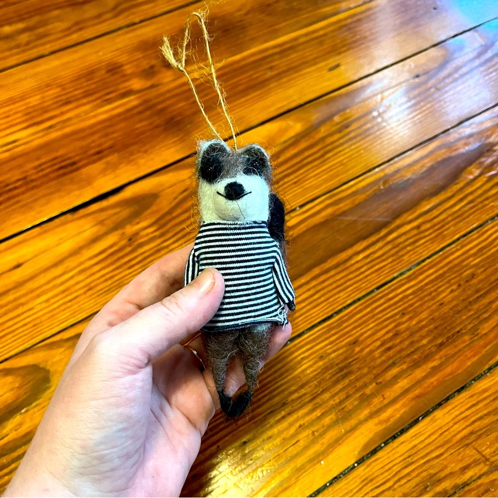 Needle Felted Raccoon Ornament Anthropologie